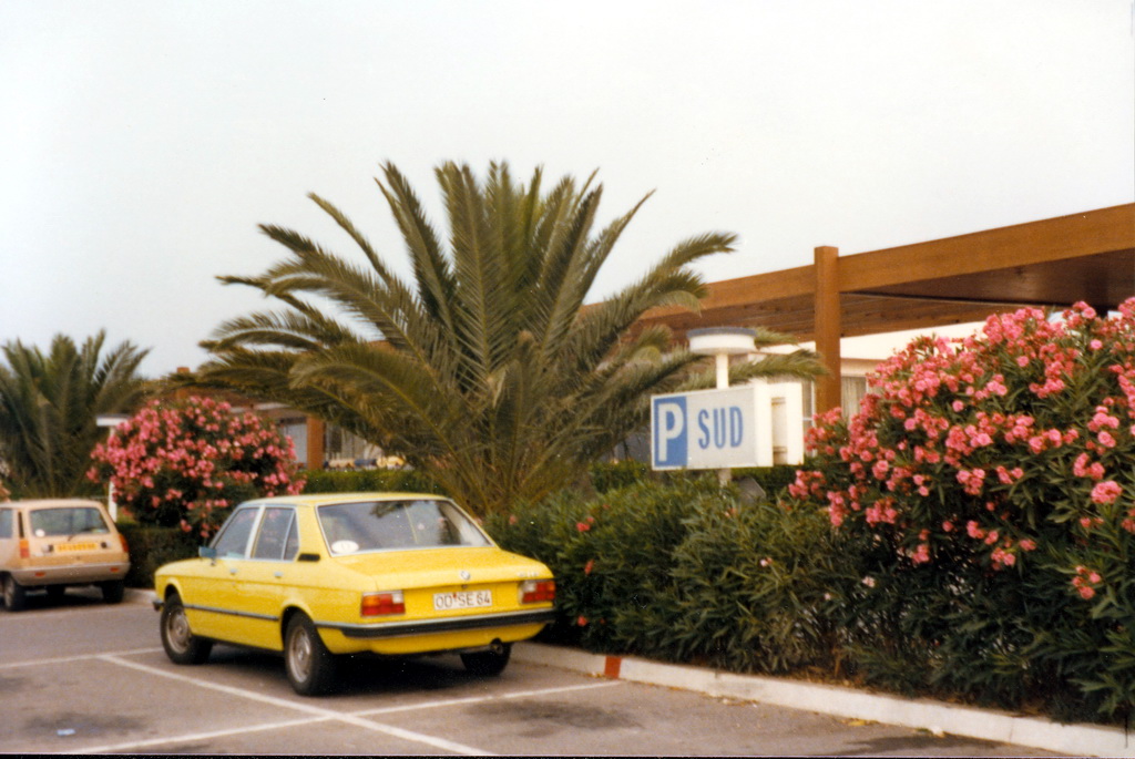 BMW 518