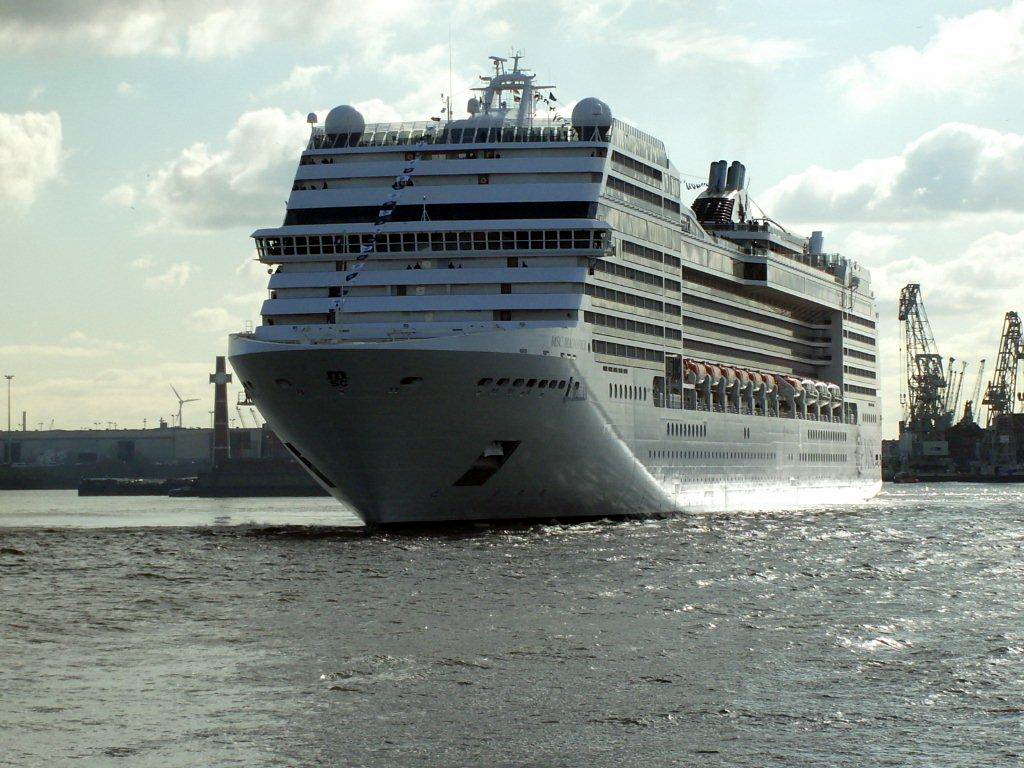 MSC Magnifica in Hamburg