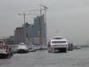 Halunder Jet vor Elbphilharmonie Halunder Jet vor Elbphilharmonie