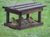 Grünfinken im Futterhaus Grünfinken im Futterhaus